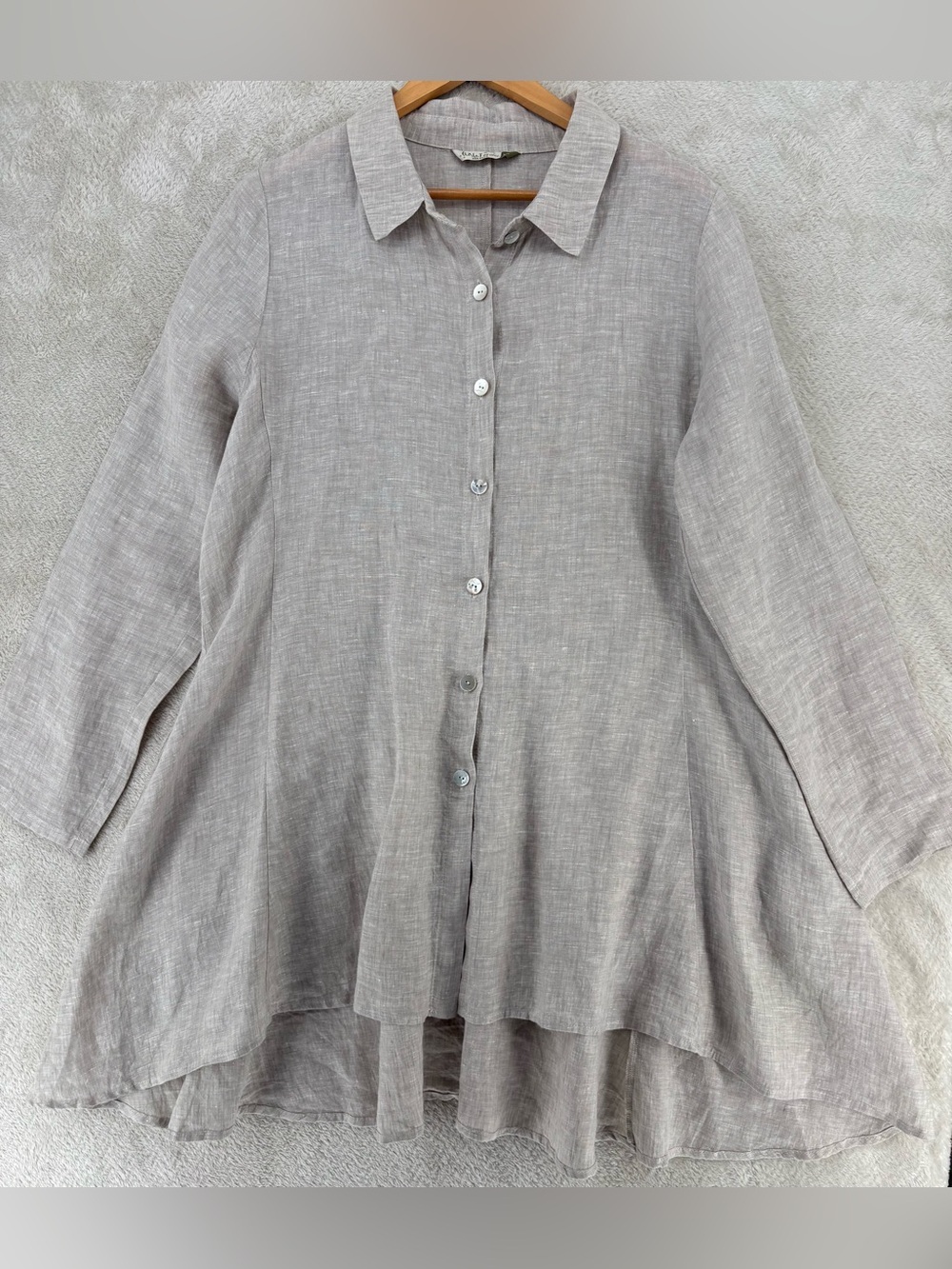 Light Gray Linen Button-Front Tunic Blouse